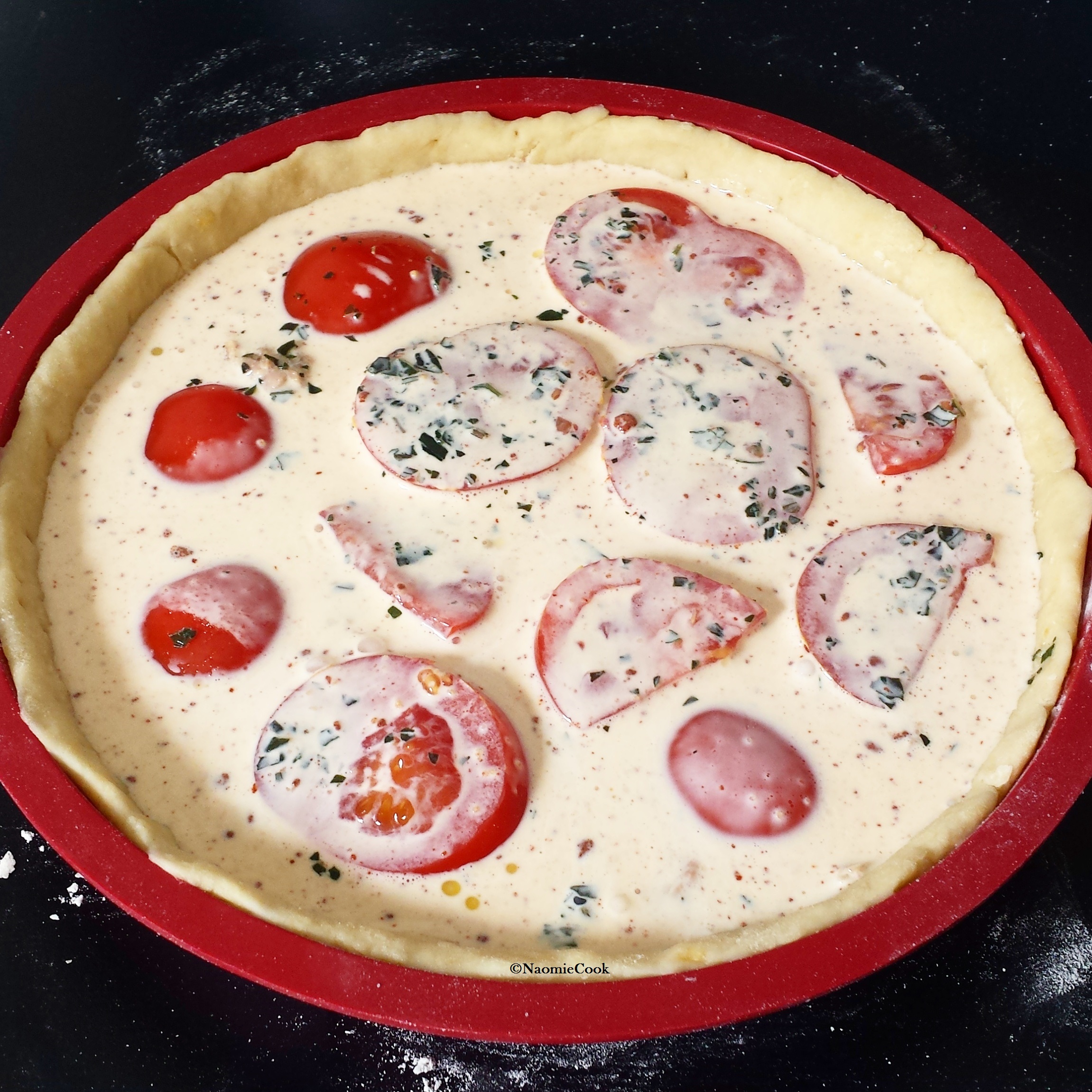 Quiche italienne ! Tomate, mozzarella, thon et sauce pistou – Naomiecook